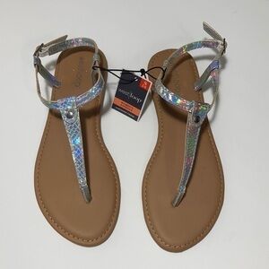 snakeskin sandals thong small 5/6 Faux silver shoes